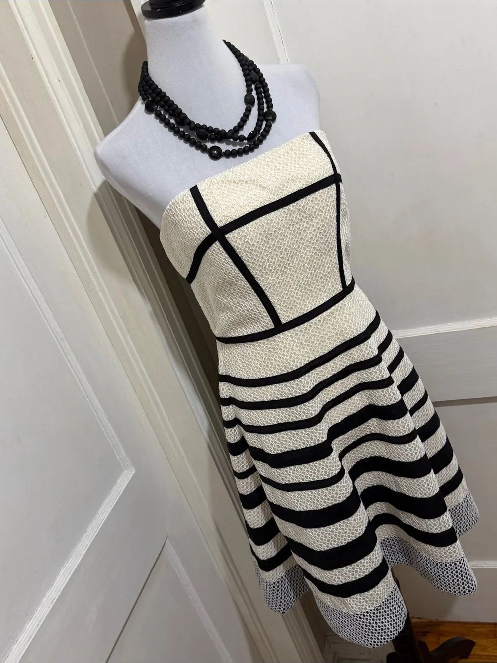 New with Tags! Minuet Petite Strapless Cream Dress with Black Trim Large